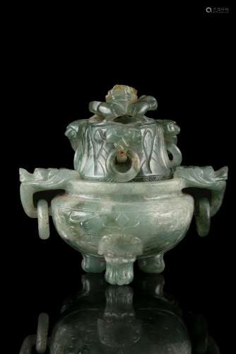 A SMALL JADE LIDDED INCENSE BURNER China, Qing Dynasty, 19th...