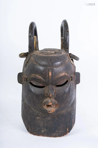 Arte africana Two-faced helmet mask, IgboNigeria.