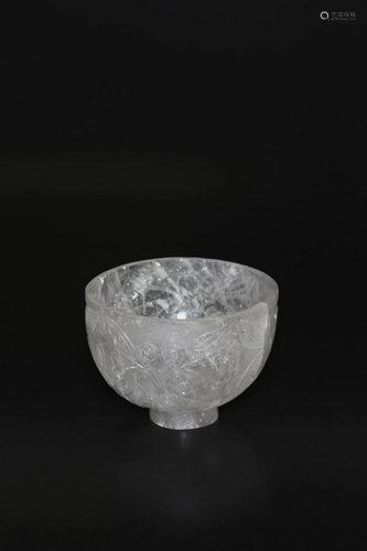 Arte Indiana A rock crystal Mughal bowl carved with