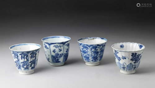 Arte Cinese A group of four blue and white porcelain