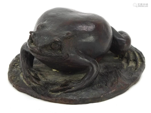 Patinated bronze toad, indistinct signature and