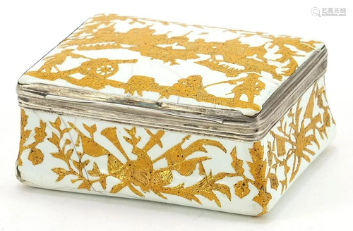 Antique Berlin enamel snuff box gilded with battle