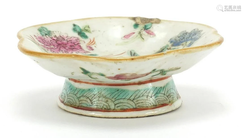 Chinese porcelain footed flower head dish hand painted