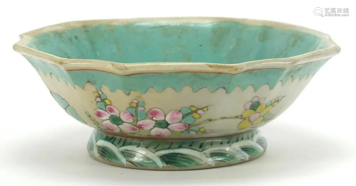 Chinese porcelain footed bowl hand painted in the