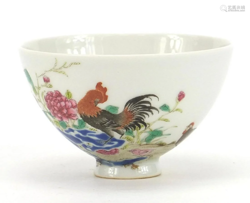 Chinese porcelain bowl finely hand painted in the