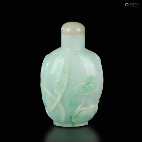 A jadeite snuff bottle, China, Qing Dynasty