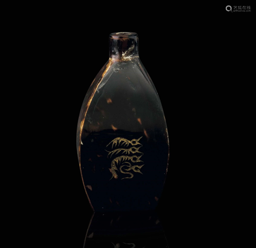 A tortoise snuff bottle, China, Qing Dynasty