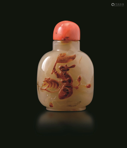 An agate snuff bottle, China, Qing Dynasty, 1800s