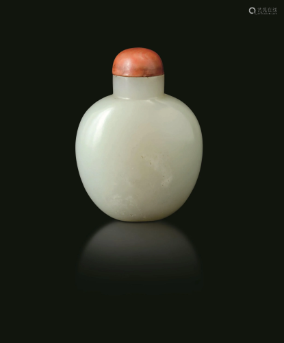 A white jade snuff bottle, China, Qing Dynasty