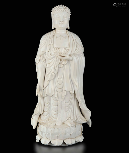 A porcelain Buddha, China, Republic, 1900s