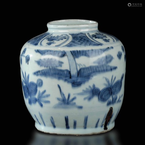 A porcelain jar, China, Qing Dynasty