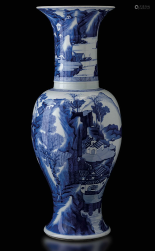 A porcelain vase, China, Qing Dynasty