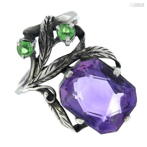 An Arts and Crafts silver amethyst and demantoid garnet ring...