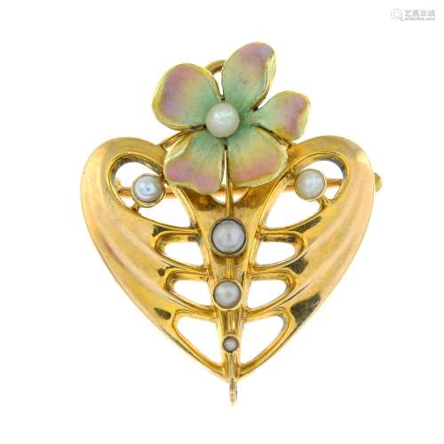 An Art Nouveau 9ct gold split pearl and polychrome enamel fl...