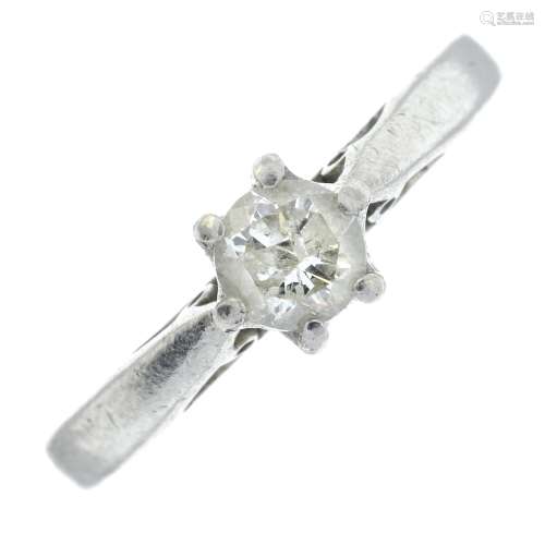 (56748) A platinum diamond single-stone ring.