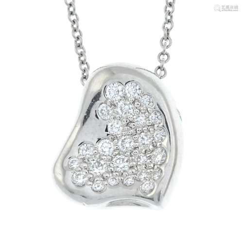 A brilliant-cut diamond heart pendant,