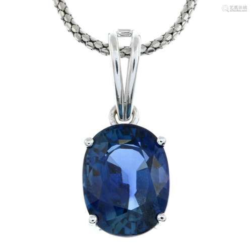 A sapphire single-stone pendant,