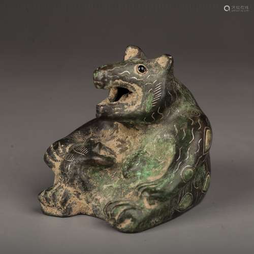 Bronze Bear Inlaid with Turquoises, Han dynasty, china