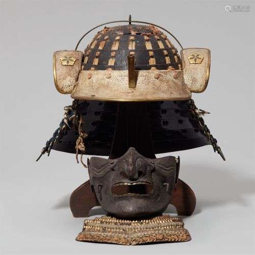 Tatami kabuto, 18e/19e siècle. Casque composé de cinq plaque...