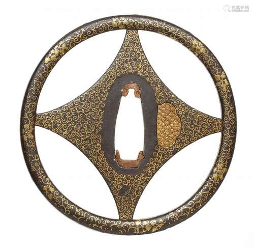 Tsuba. Le fer. Travail de Shôami. Période Edo, 1ère moitié d...