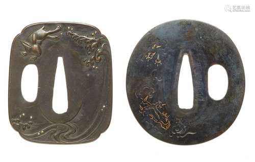 Deux tsuba. Alliages de cuivre. Période Edo, 19e siècle. a) ...