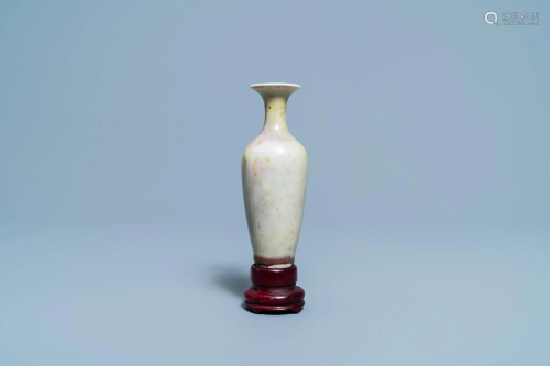 A Chinese monochrome peachbloom-glazed vase, Kangxi