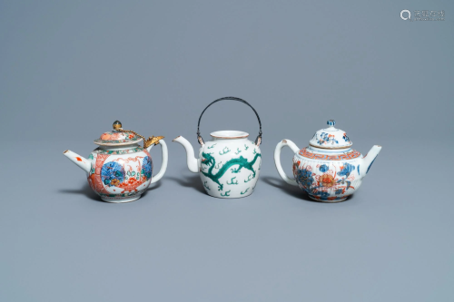 A Chinese famille verte teapot, an Imari-style teapot
