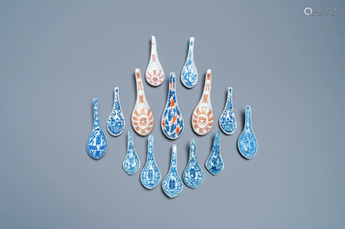 Fourteen Chinese blue and white and iron-red spoons,