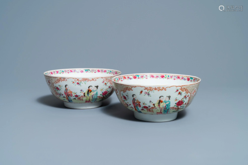 A pair of Chinese famille rose 'Mandarin' bowls,