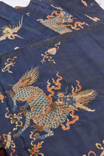 CHINE - XIXe siècle Paire de décorations de chaises (Yi Pi) ...