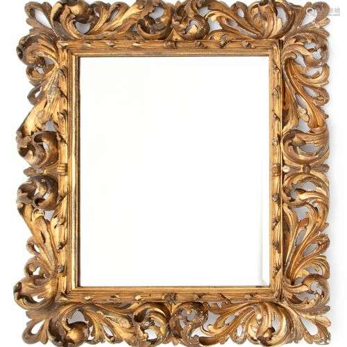 An Italian carved giltwood mirror