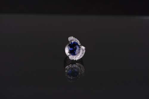 13.84CT TANZANITE AND DIAMOND RING, WITH GIA AND AIG CERTIFI...