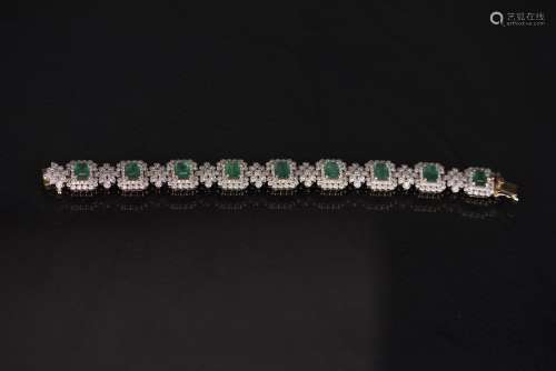 13.76CTW EMERALD & 5.11 CTW DIAMOND BRACELET