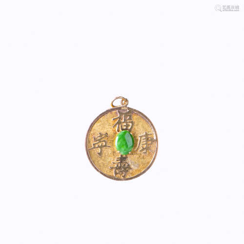 A JADEITE 18K GOLD PENDANT