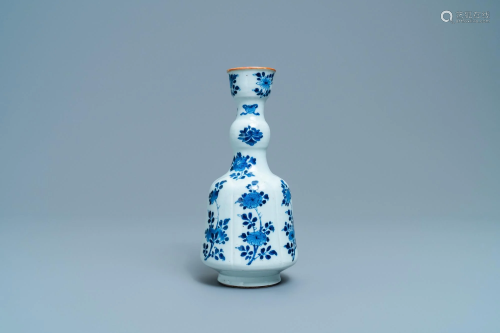 A Chinese blue and white elongated huqqa base with