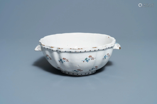 A Brussels faience basin with 'a la haie fleurie'