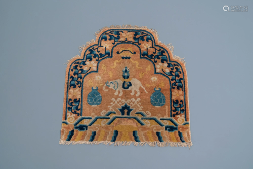 A Chinese Ningxia throne back cover carpet with an