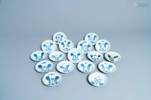 Seventeen Chinese blue and white 'cabbage' bowls,