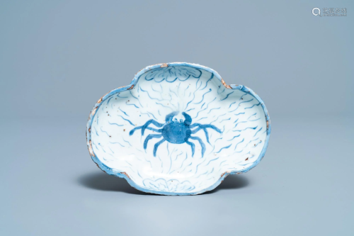 A Chinese blue and white ko-sometsuke 'crab' dish for