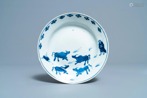 A Chinese blue and white ko-sometsuke 'oxen' plate for