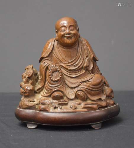 Bouddha rieur en bambou de Chine. Hauteur : 11 cm. Hauteur t...