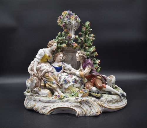 Groupe romantique en porcelaine de Capodimonte. (quelques pe...