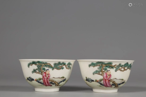 PAIR OF FAMILLE ROSE 'FIGURES & NARRATIVES' BOWLS