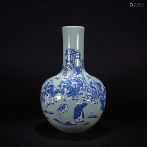 A celadon-glaze and underglaze-blue figural tianqiuping