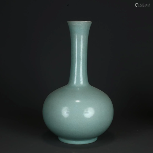 A RU KILN CELADON LONG NECK VASE