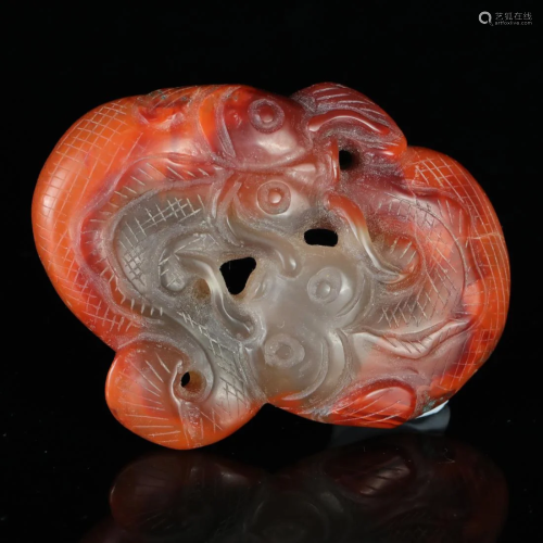 A RED AGATE CARVING PIECE OF DOUBLE FISH