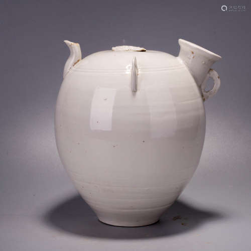 A ding ware white glaze double sprouts vase