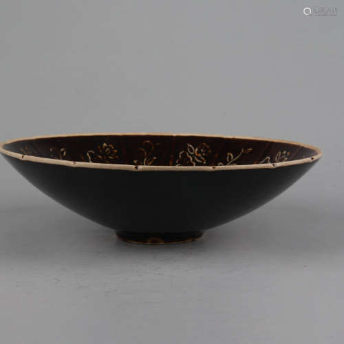 A cizhou kiln folded-edge dish