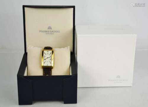 Une montre-bracelet Maurice Lacroix avec boîte d'origine.