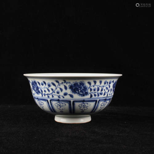 A blue and white dragon bowl